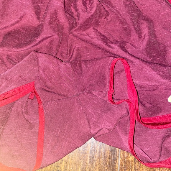 Women’s Nike Tempo Shorts - Picture 5 of 5